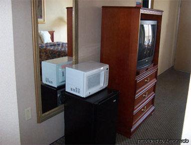 Knights Inn Overland Park Mission Habitación foto